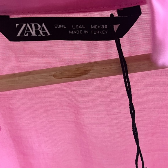 Large zara pink dress with slit and deep V neck - Picture 2 of 3